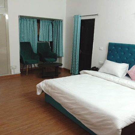 Jay Ally - Boutique Hotel Neu-Delhi Exterior foto