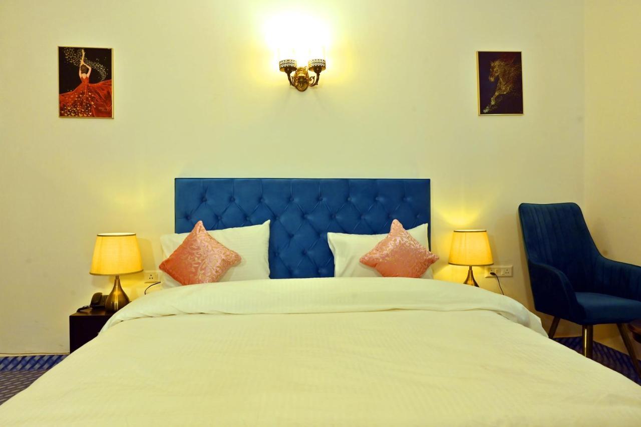 Jay Ally - Boutique Hotel Neu-Delhi Exterior foto